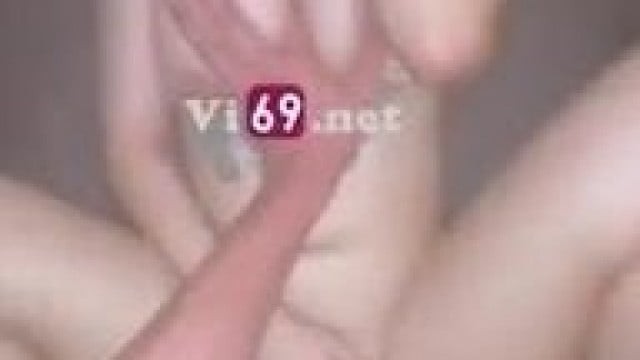 Cặp đôi xăm hình chịch nhau .