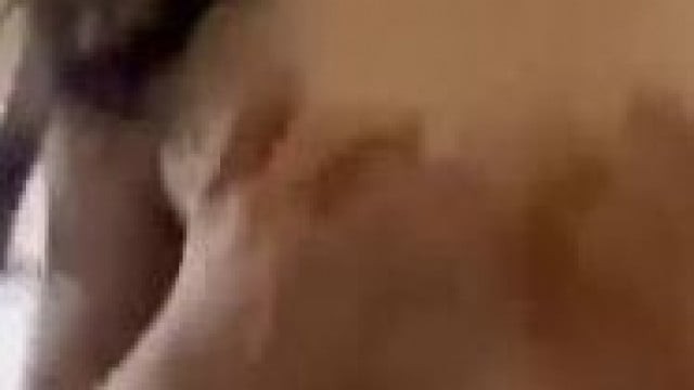 Chịch chị hàng xóm trên gác mái.