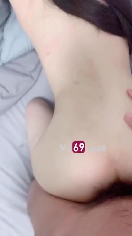 Chịch cô em xinh gợi cảm body trắng nõn dâm vô cùng