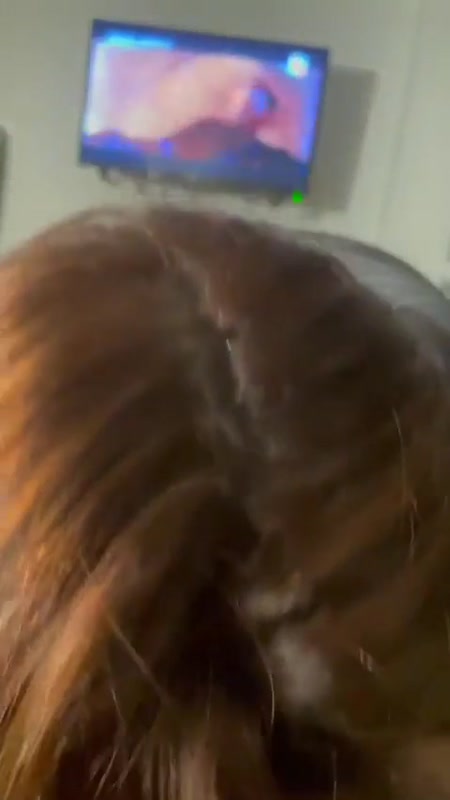 Em thích ngậm con cặc anh sướng ngập mồm dâm đãng