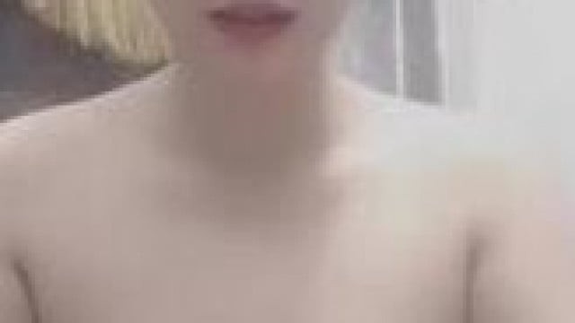 Huỳnh Thị Kim Thi – Cởi đồ vay tiền