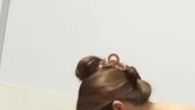 Mút rồi nhấp quá phê